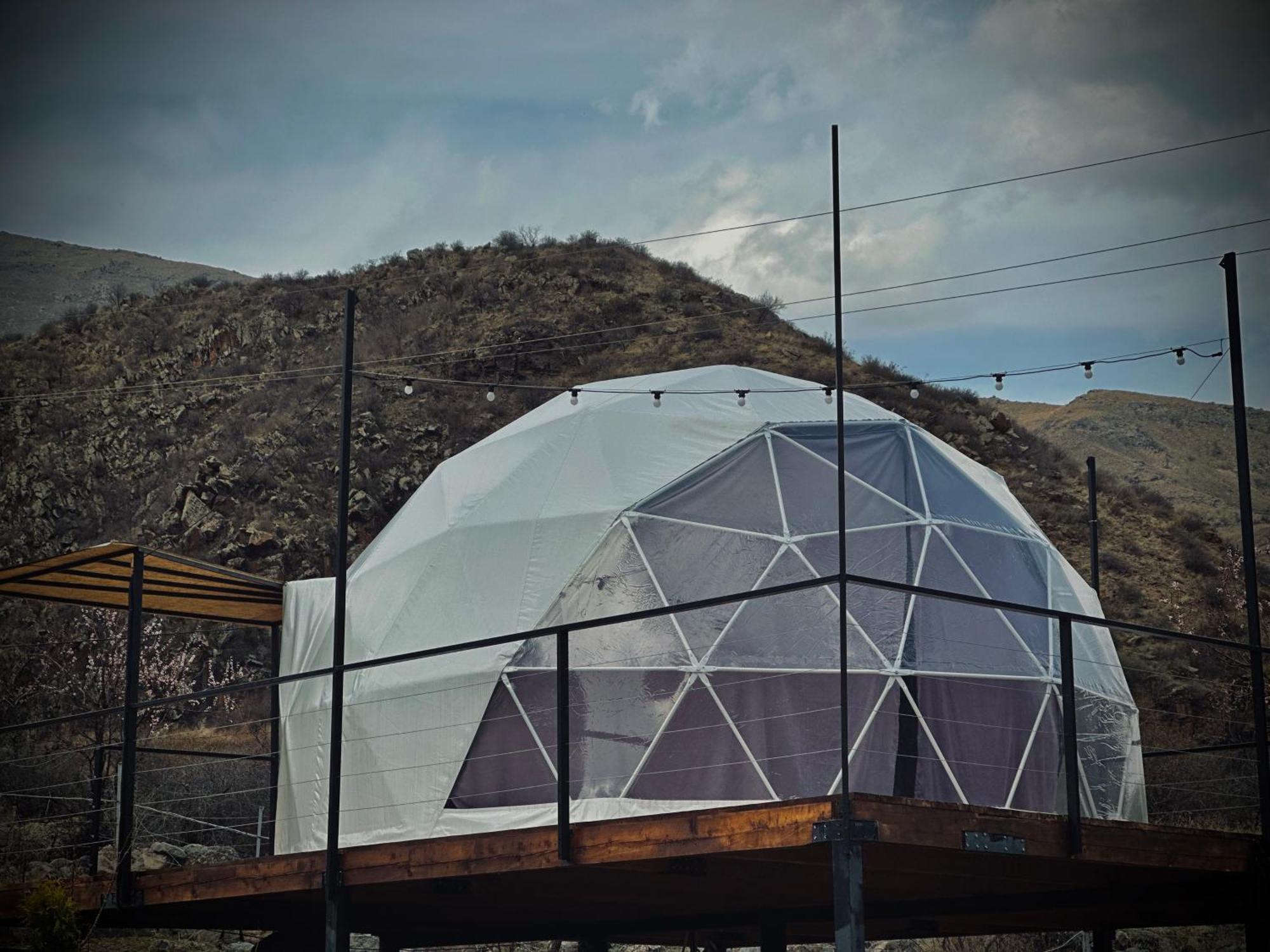 Vardzia Glamping Luaran gambar