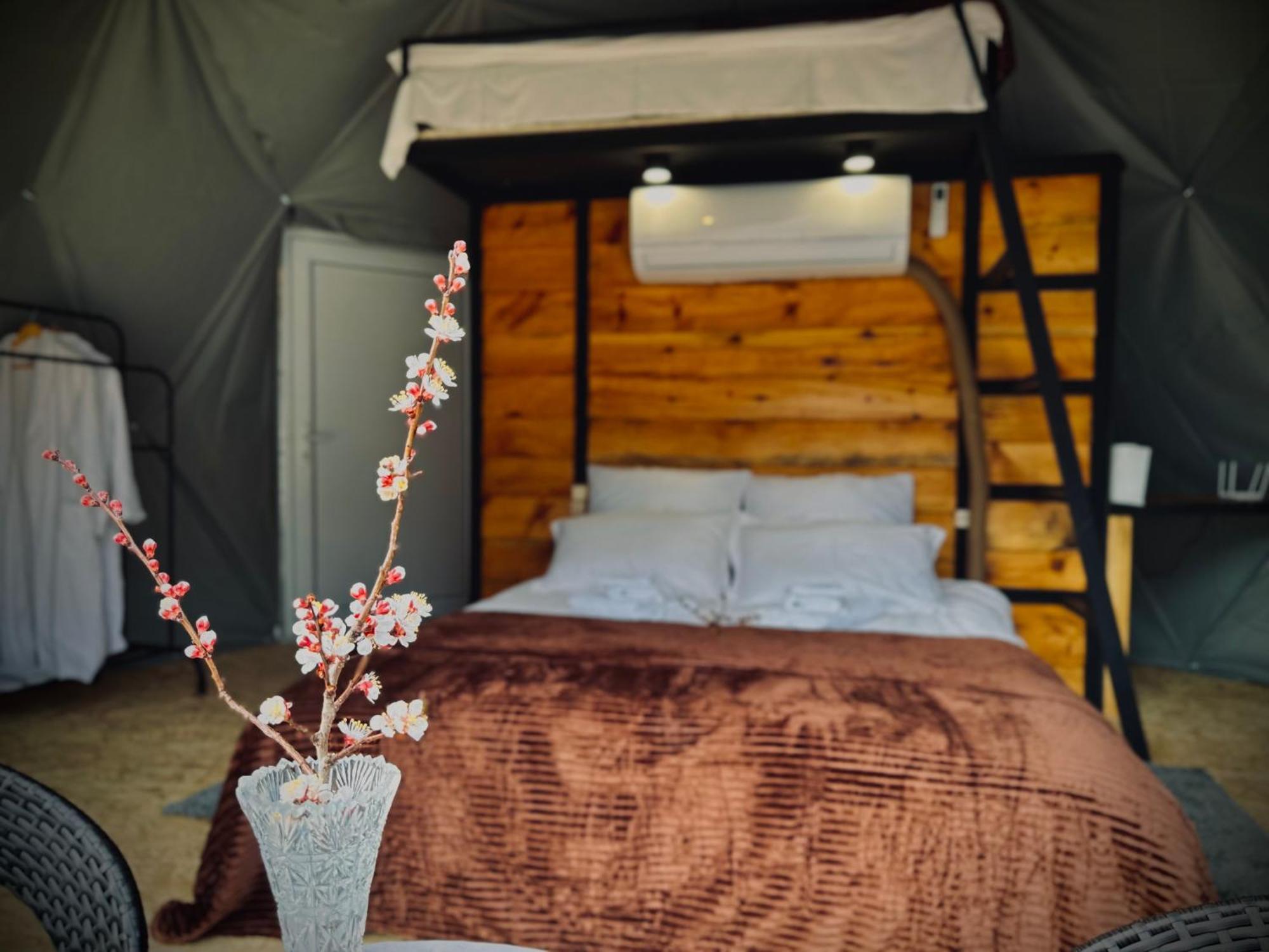 Vardzia Glamping Luaran gambar