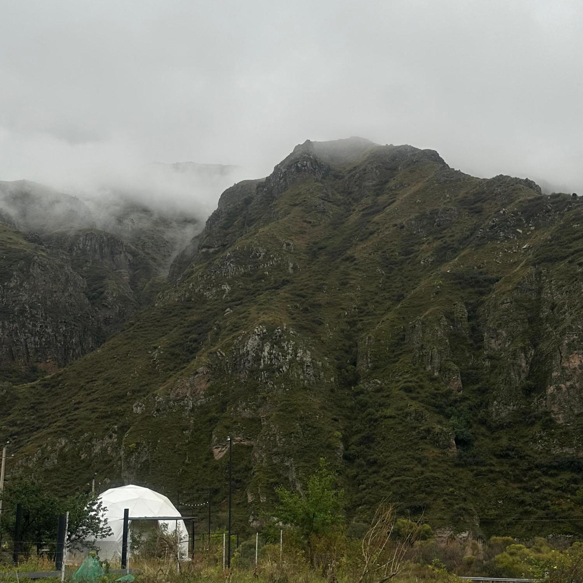 Vardzia Glamping Luaran gambar