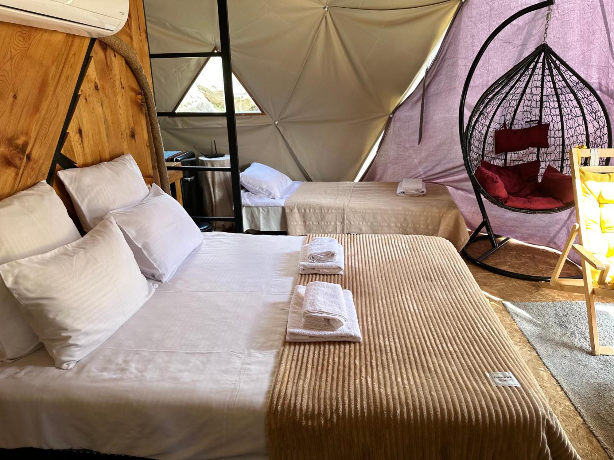 Vardzia Glamping Luaran gambar