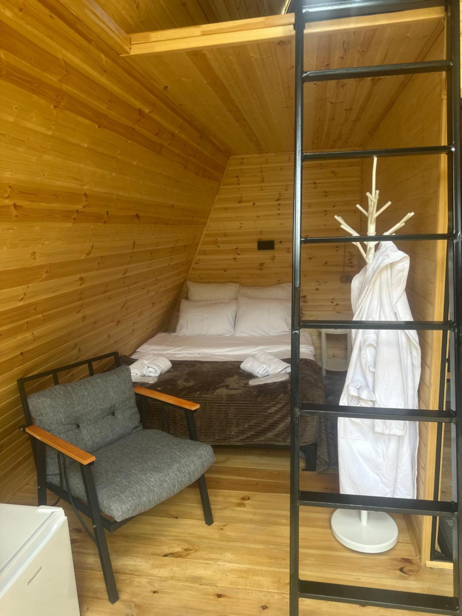 Vardzia Glamping Luaran gambar